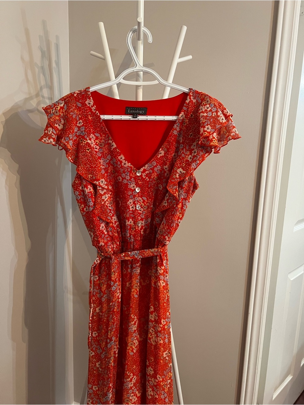 Luxology Red V-Neck Floral Top with Button Detail - Picture 8 of 11